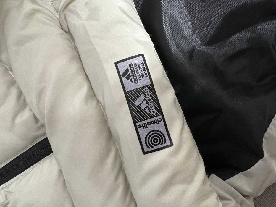 Vesta Adidas Alb Lucios, Calitate Premium, Marimi S, M, L, XL, XXL