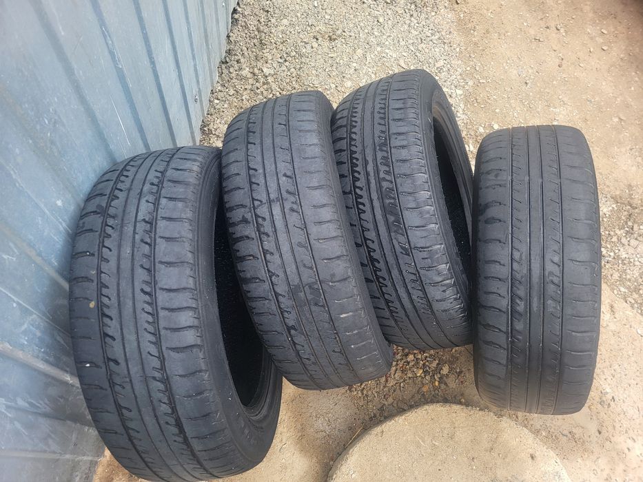 Продам шины.комплект.