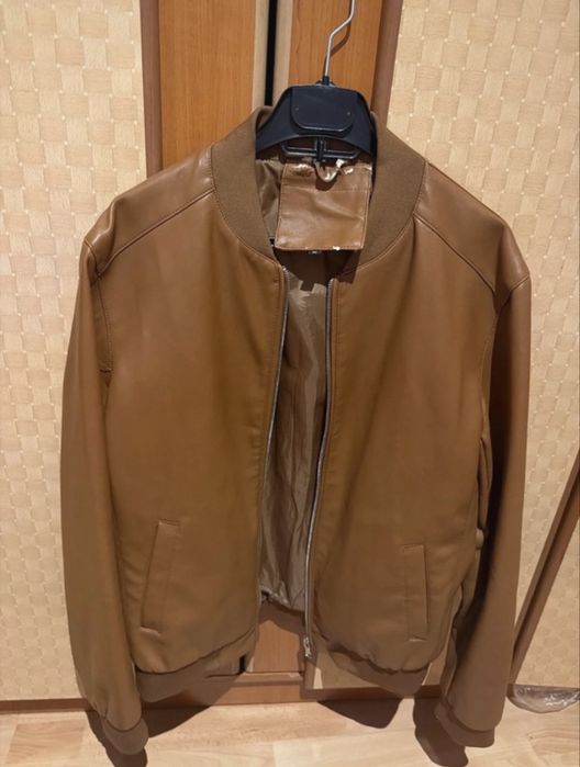 Geaca maro pull&bear