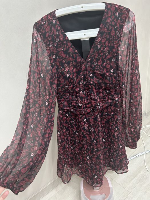 Продам женские платья