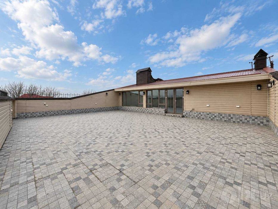 Продается Вилла-компаунд / Резиденция 670 м2, 4,1 сот, Дурмень