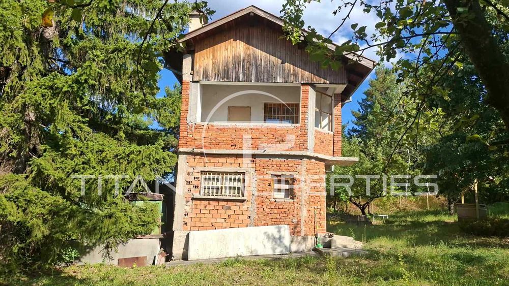 Къща за продажба в с. Герман, м-т Раздолци