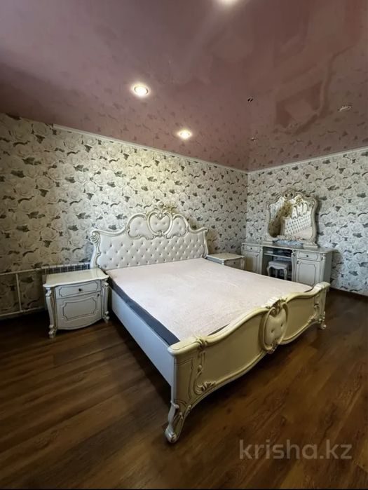 ПРОДАМ                         КВАРТИРУ