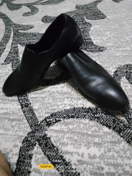 Продам кожаные туфли классические