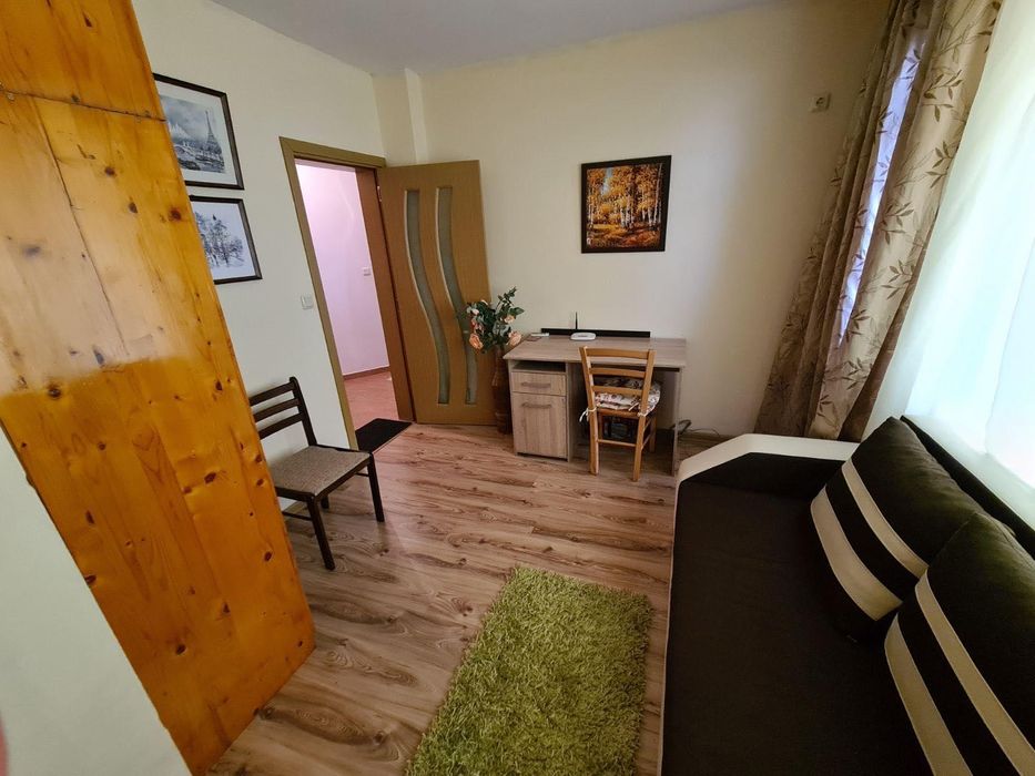 Дава се под наем Двустаен апартамент в Бургас, Център - 70 кв.м за 382.5 € - Снимка #2