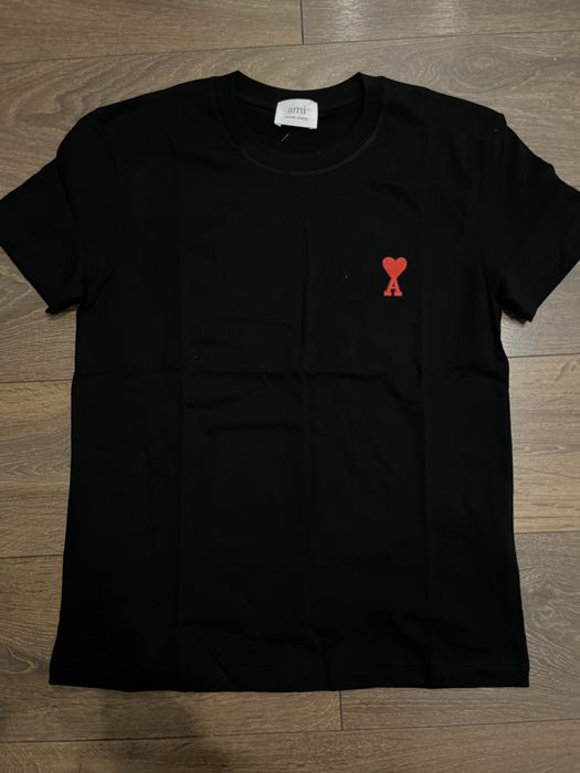 Ami Heart черна тениска