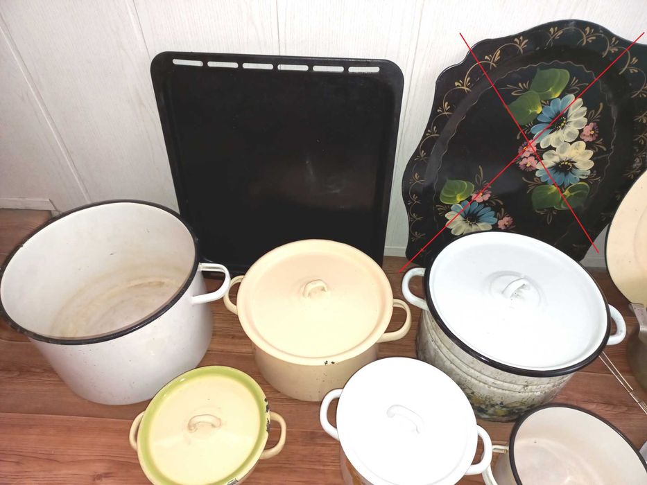 Кастрюли  разные сильно б/у