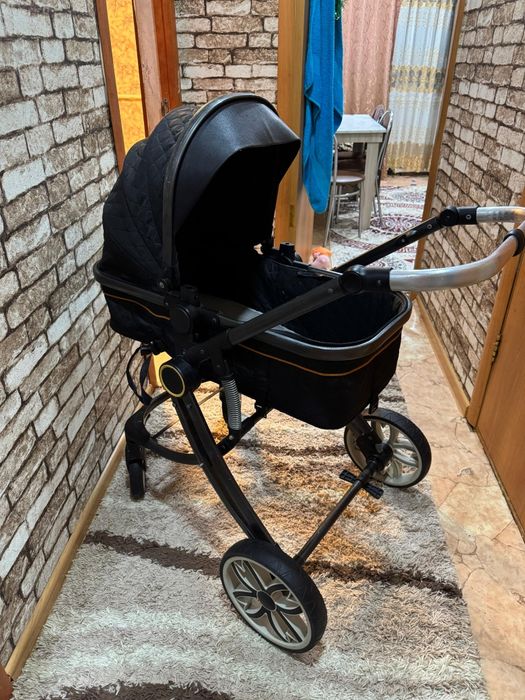 Продам детскую коляску