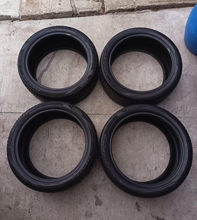 4бр всесезонните гуми Pirelli размер 245/40r19