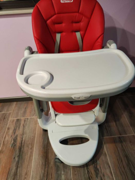 стол за хранене  Peg Perego
