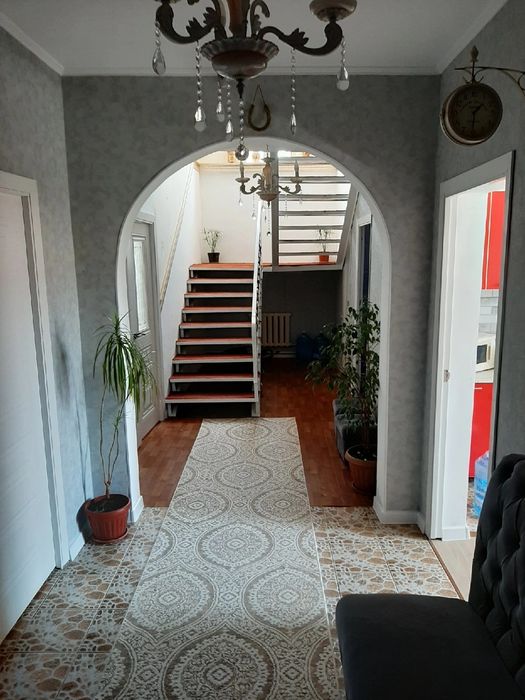 Продаётся двухэтажный дом