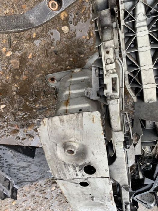 Intaritura / Armatura Bara Fata Ford Focus 2 2004 - 2011 Cod Piesa : 8V41-S10492-AA / 8V41-S10493-AA