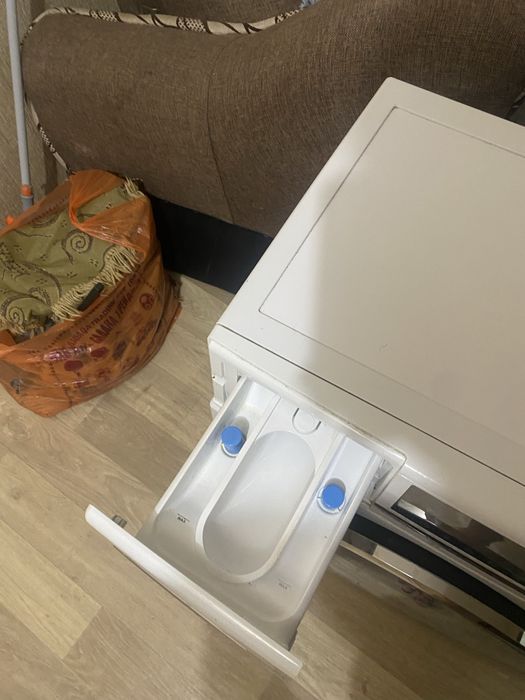 Продам стиральную машину