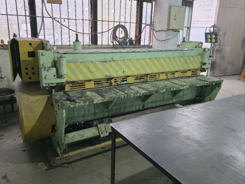 Гильотин/Gilyatin 2.5 m ishlap turipti