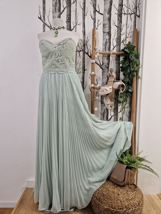 Rochie nunta fara bretele lunga