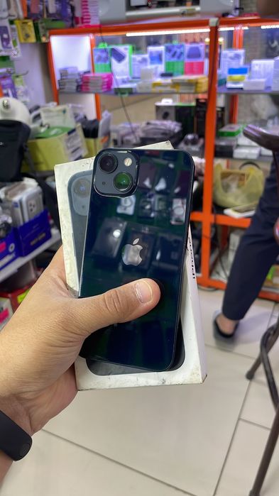 Продам iphone 13