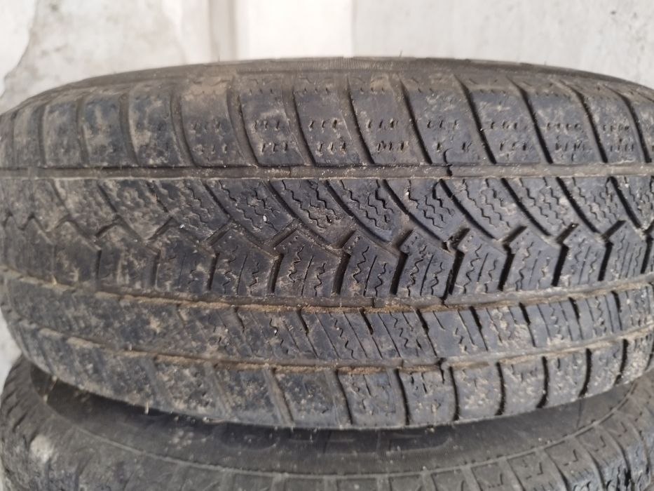 Продавам 4бр.джанти с гуми 195-65-15.  5-112мм