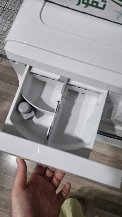 Продам стиральную машину Indesit