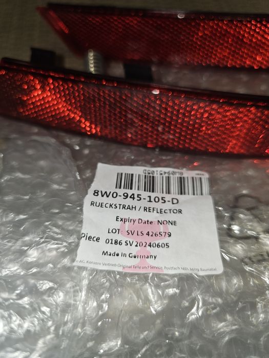 Светлоотразители-рефлектори за Audi A4 B9 Avant