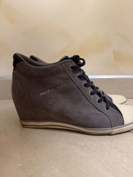 Дамски кецове Guess Calvin Klein