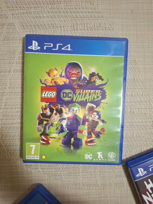 PlayStation 4 + игри + един джойстик