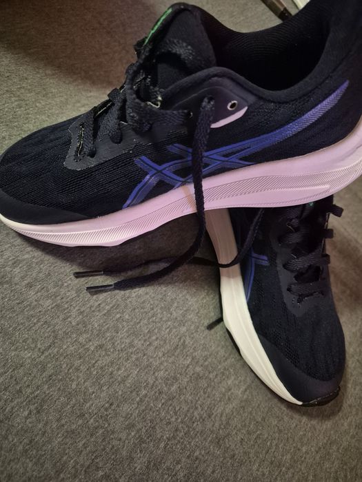 Asics детски маратонки