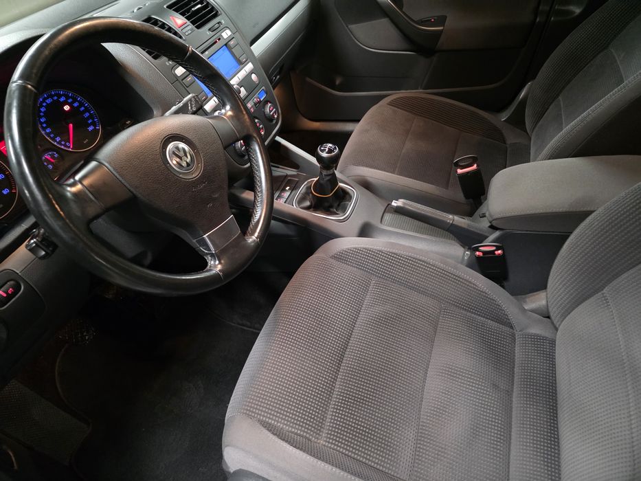 VW  Golf  5  break / benzina / 160 cp