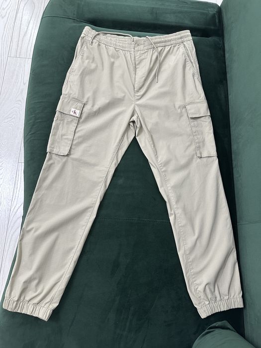 Pantaloni Calvin Klein marimea L