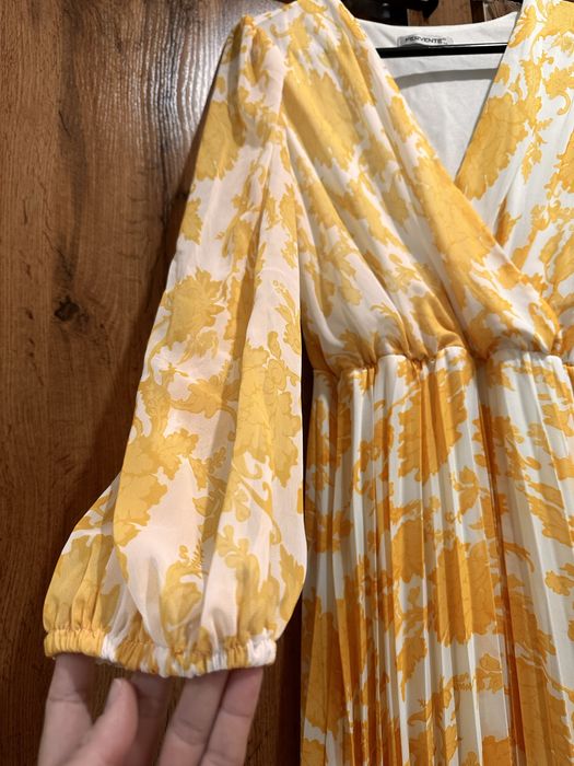 Көйлек сатылады. Әрқайсы 5000тг.