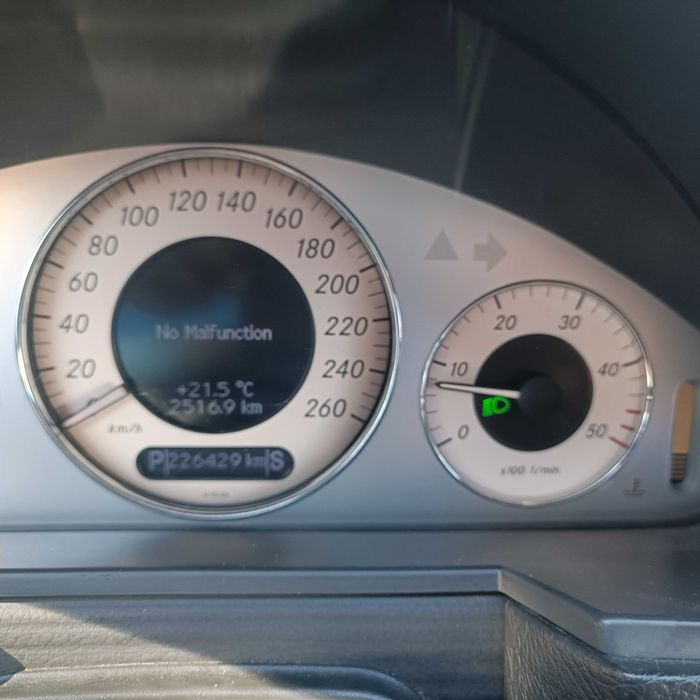 Mercedes E220 cdi