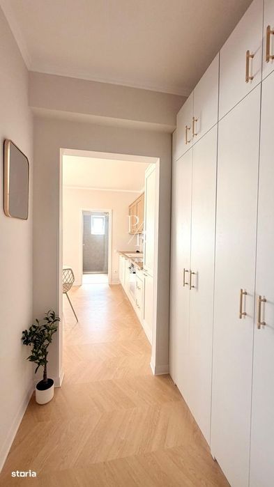 Apartament 3 camere, 43 mp, et 1, garaj optional, zona Terra!