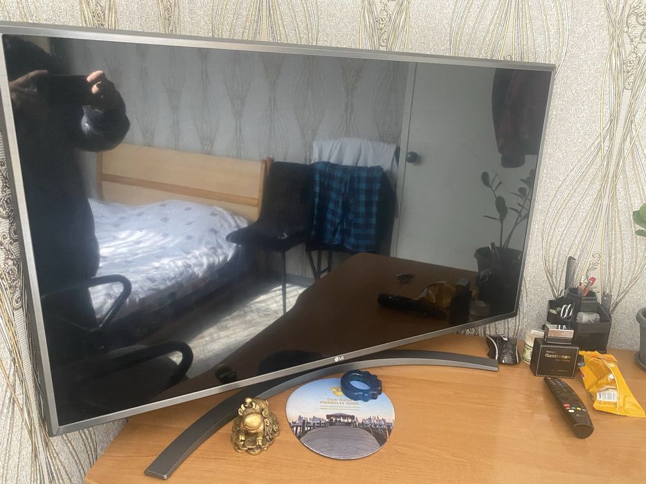 Смарт телевизор LG