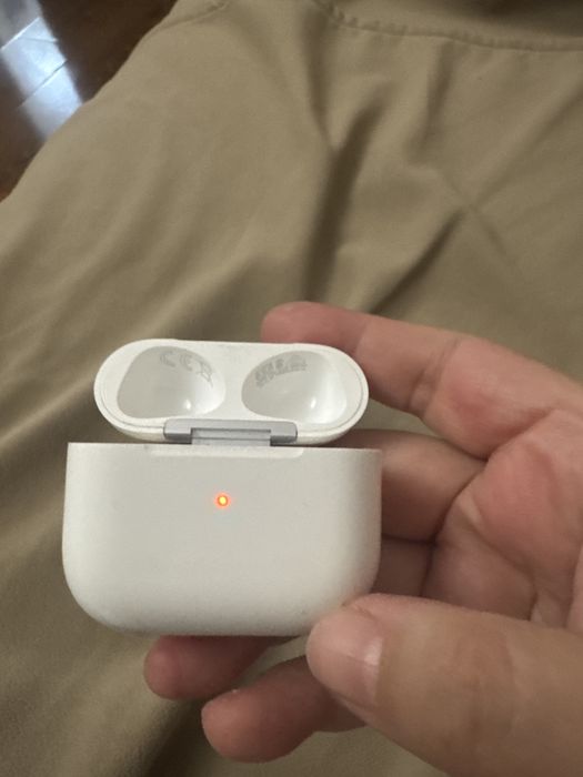 Кейс от Airpods 3  оригинал