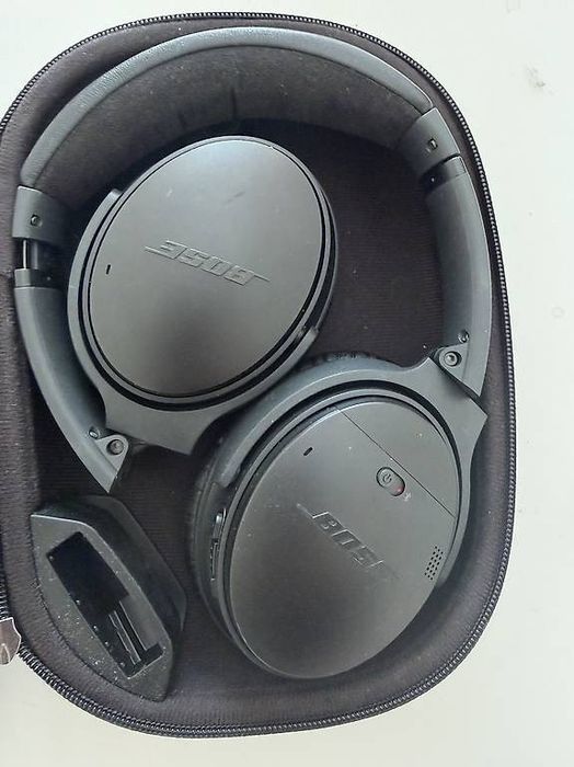 BOSE Quiet Comfort 35 2