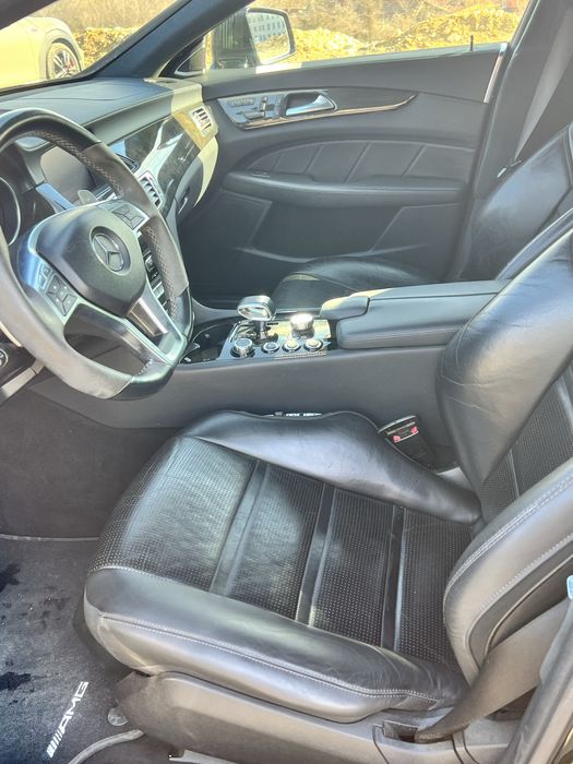 W218 CLS63 Amg Bi turbo V8 Дистроник Асистент