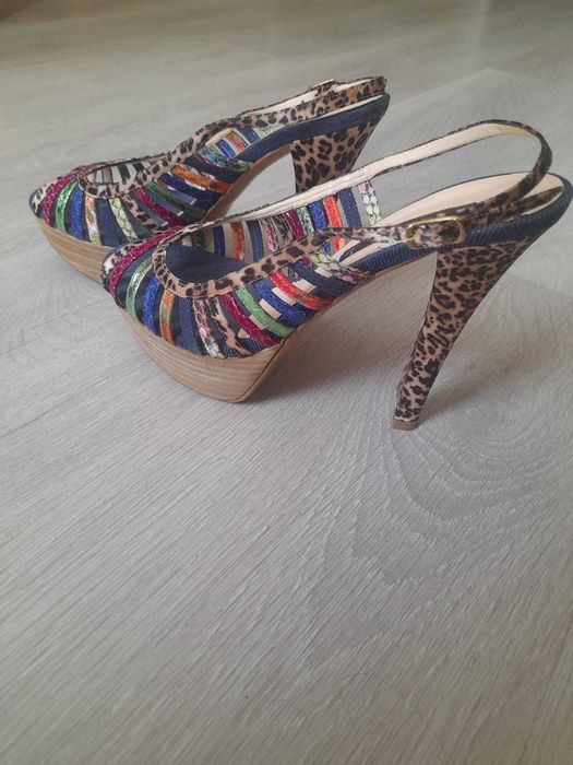 продам женскую обувь