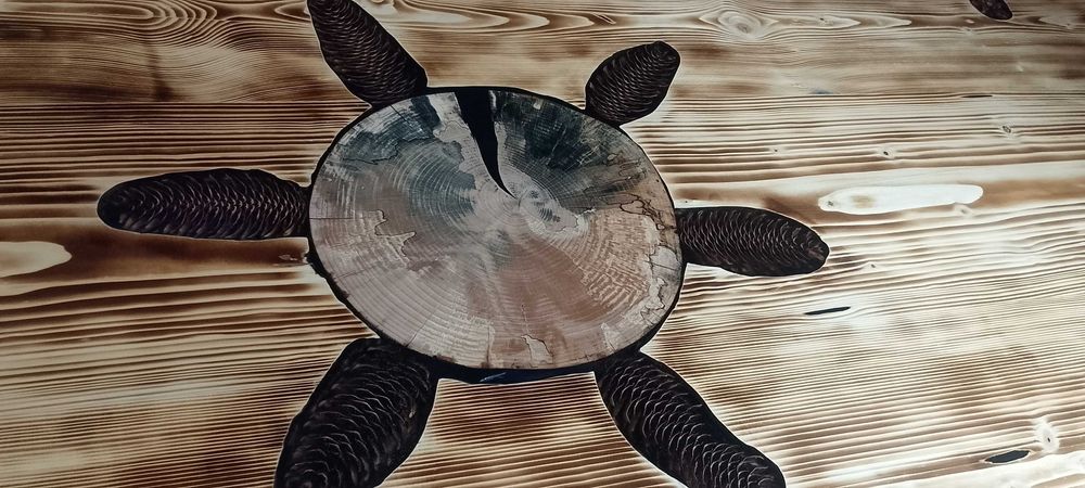 Masa de brad și rășină epoxidică