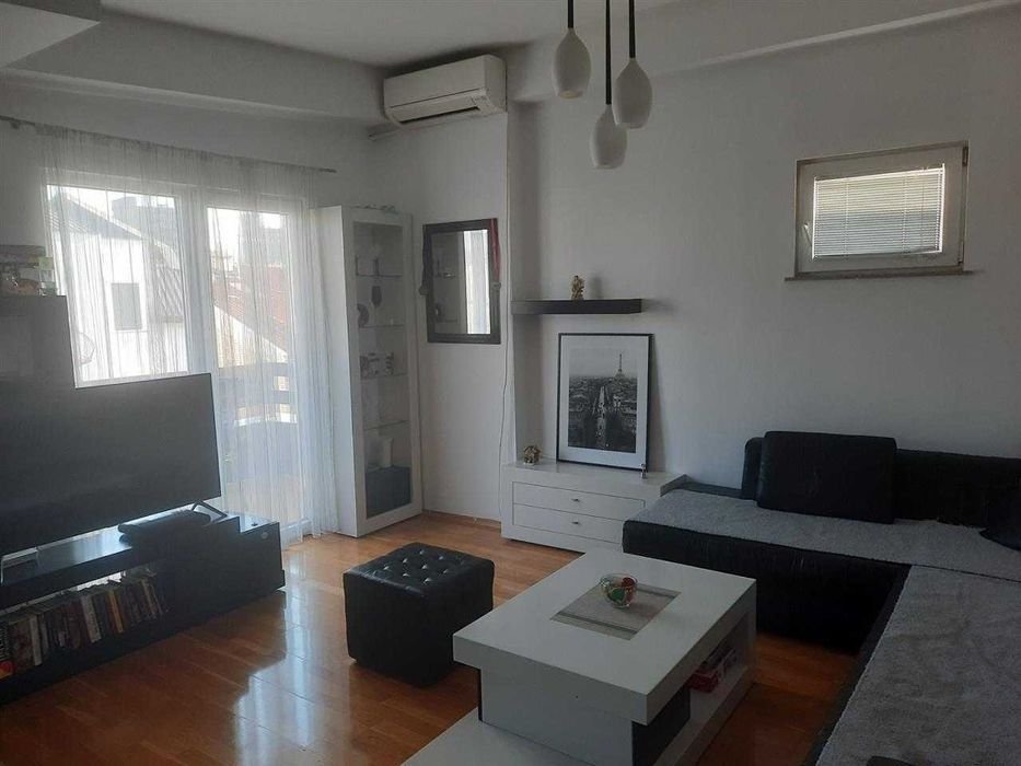 Дава се под наем Двустаен апартамент в София, Младост 4 - 63 кв.м за 459 € - Снимка #2