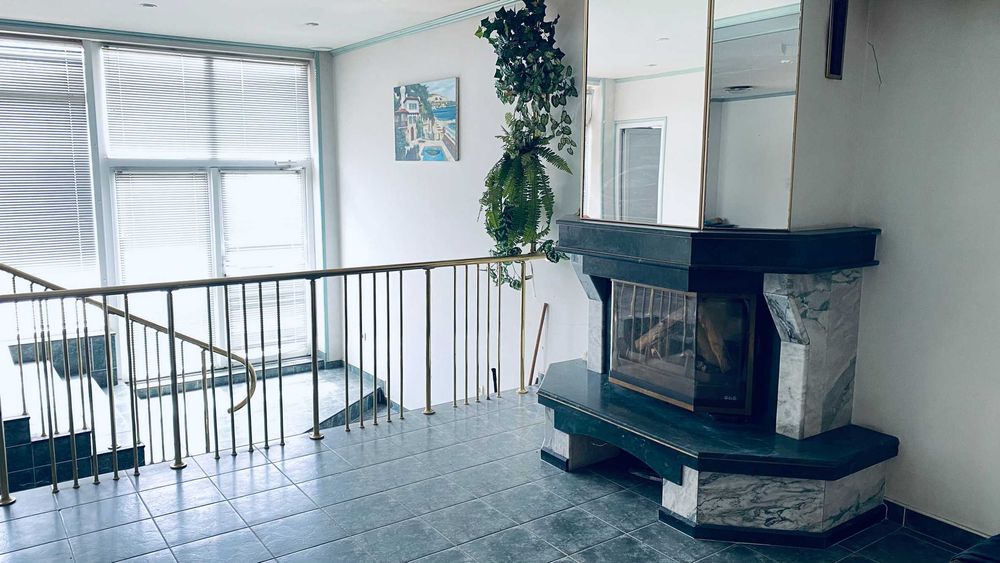 Продава се многофункционален имот във вилна зона в гр. Добрич