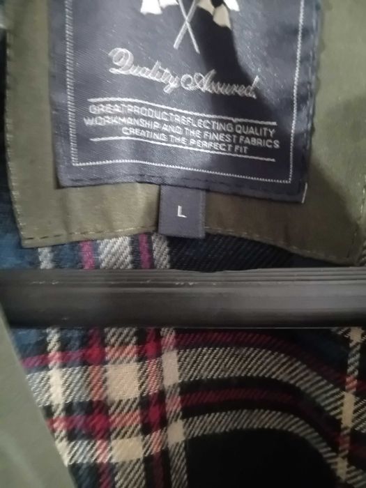 Vând geacă pentru bărbați,primăvară-toamna,marime L de la Atlantic Bay