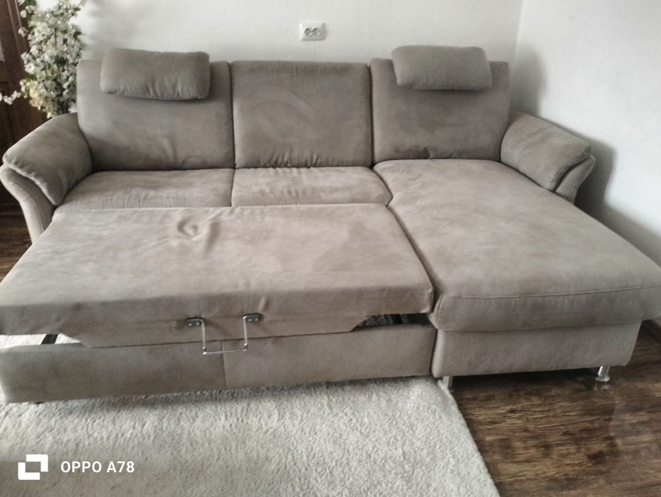 Vând colțar și o canapea cu fotolii