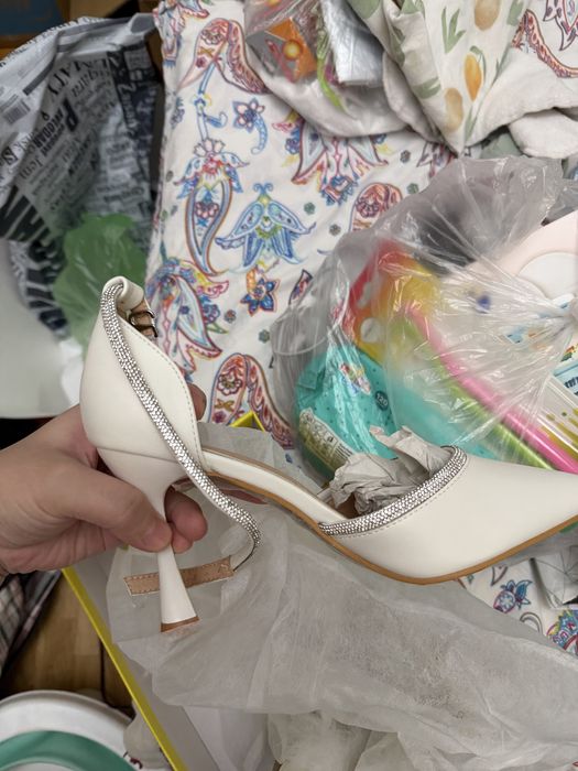 Белые туфли кожанные