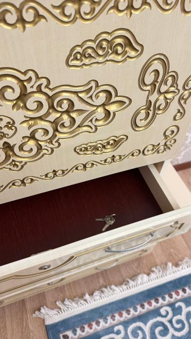 Сандықтар сатылады