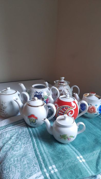 Чайники.фарфоровые.