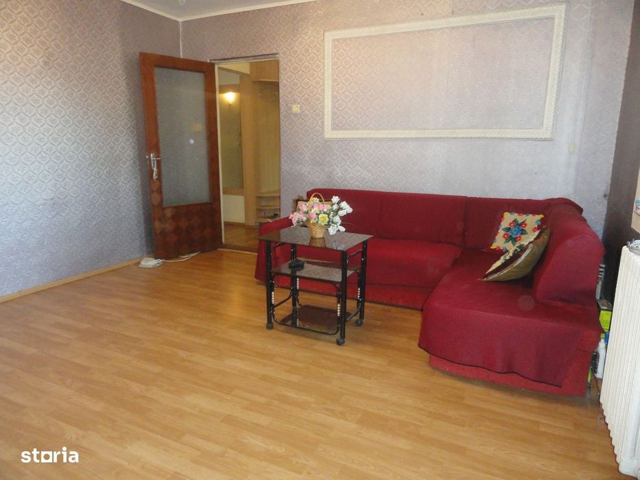 Apartament 4 camere, 2 bai. 2 balcoane, etaj 3 Micalaca - Miorita 93mp