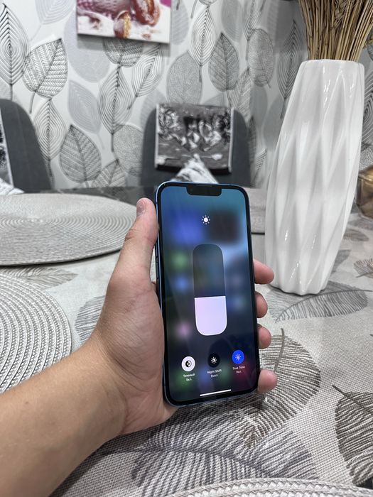 iPhone айфон 13 идеал