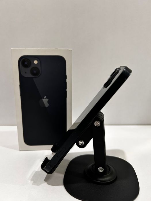 iPhone 13, 128 гб , АКБ 86% , черный