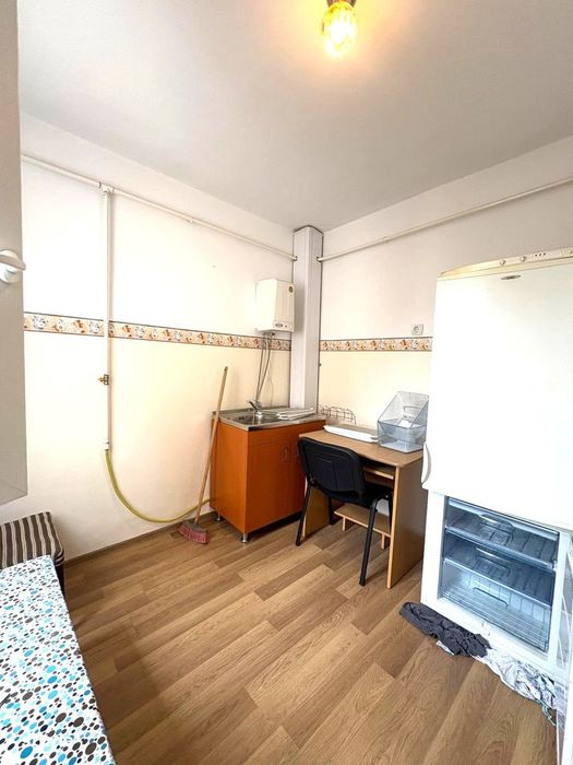 Apartament 3 camere 57mp  zona Autogarii  58.000eur neg