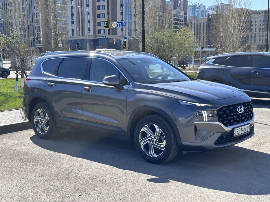 Santa Fe 2023г дилерский на гарантии!