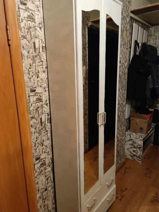 Продам шкаф небольшой